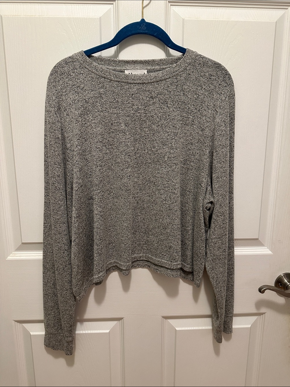Abound Heather Gray Long-Sleeve Crop Top